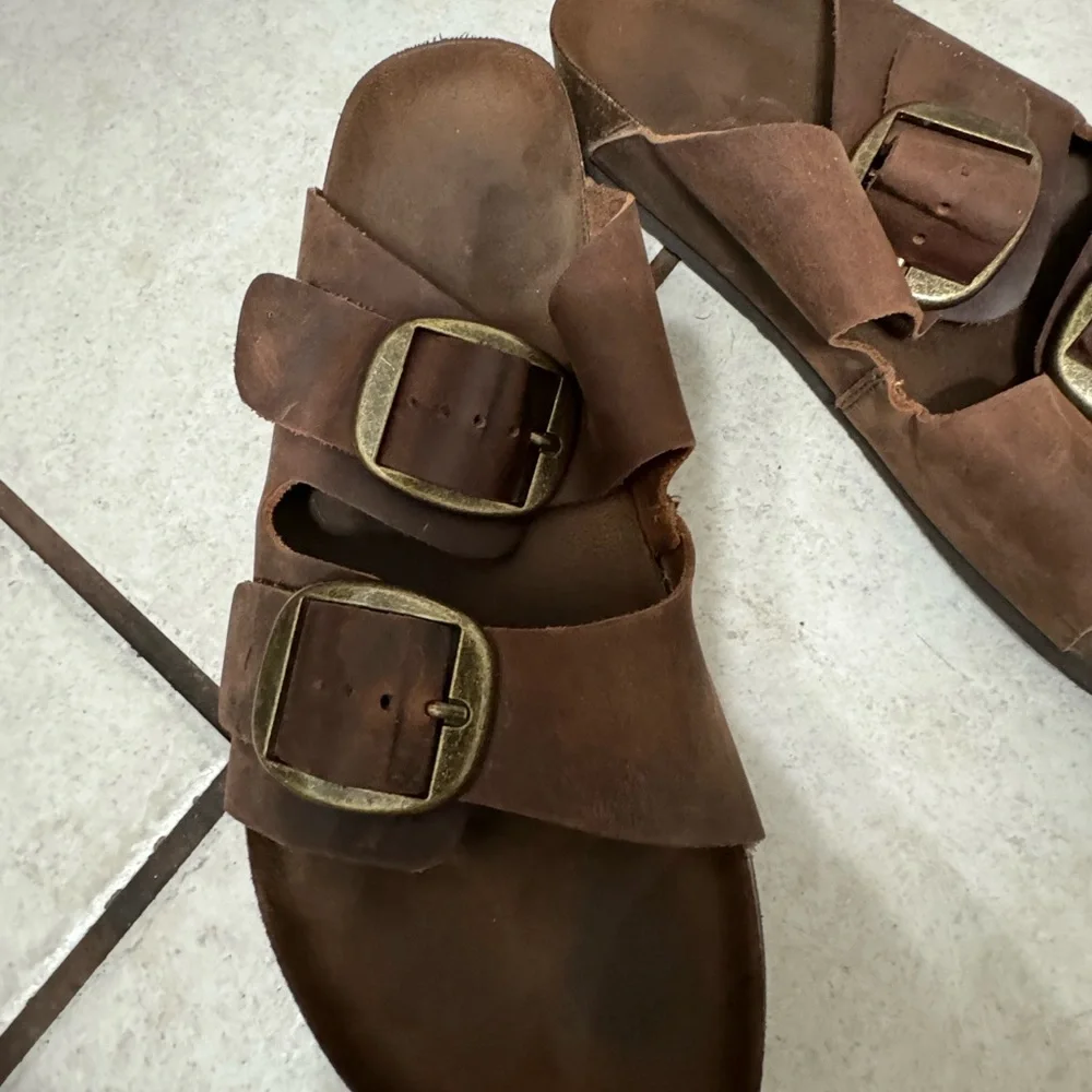 White Mountain Women's 9 Brown Leather Slide Sandals - Picture 2 of 6